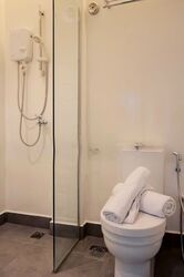 Tanjong Katong Road (D15), Shop House #594184461